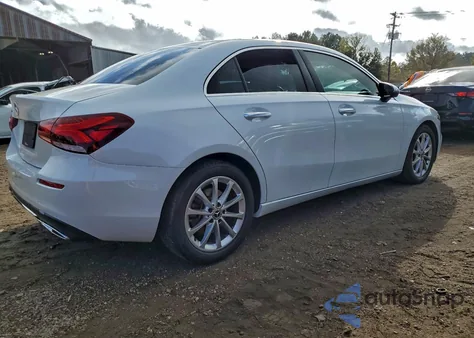 2020 Mercedes-Benz A 220 z USA, uszkodzony, nr VIN WDD3G4EB9LW038800